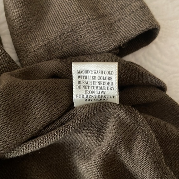 Addie long sleeved dress - Picture 4 of 4